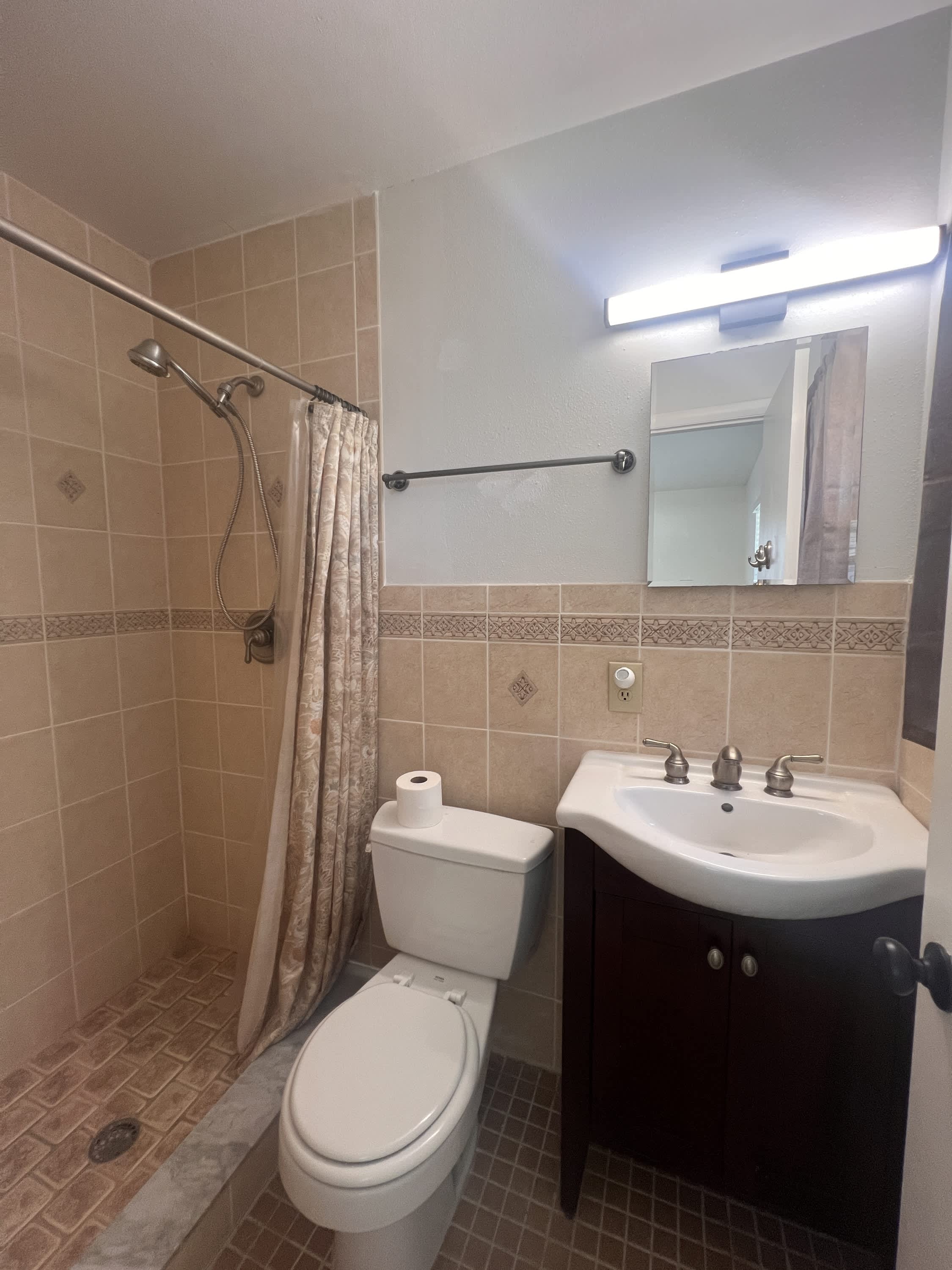 2407 Lakeview Drive – photo 4