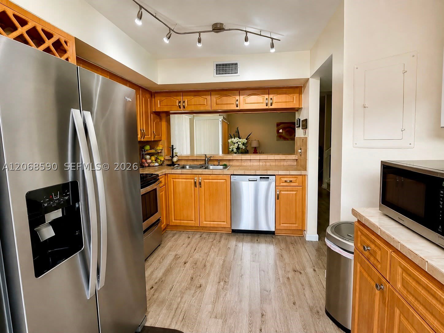 9645 SW 152nd Ave – photo 5