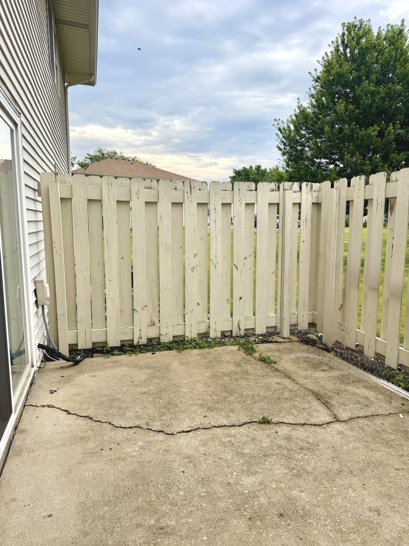 2338 Carnation Drive – photo 2