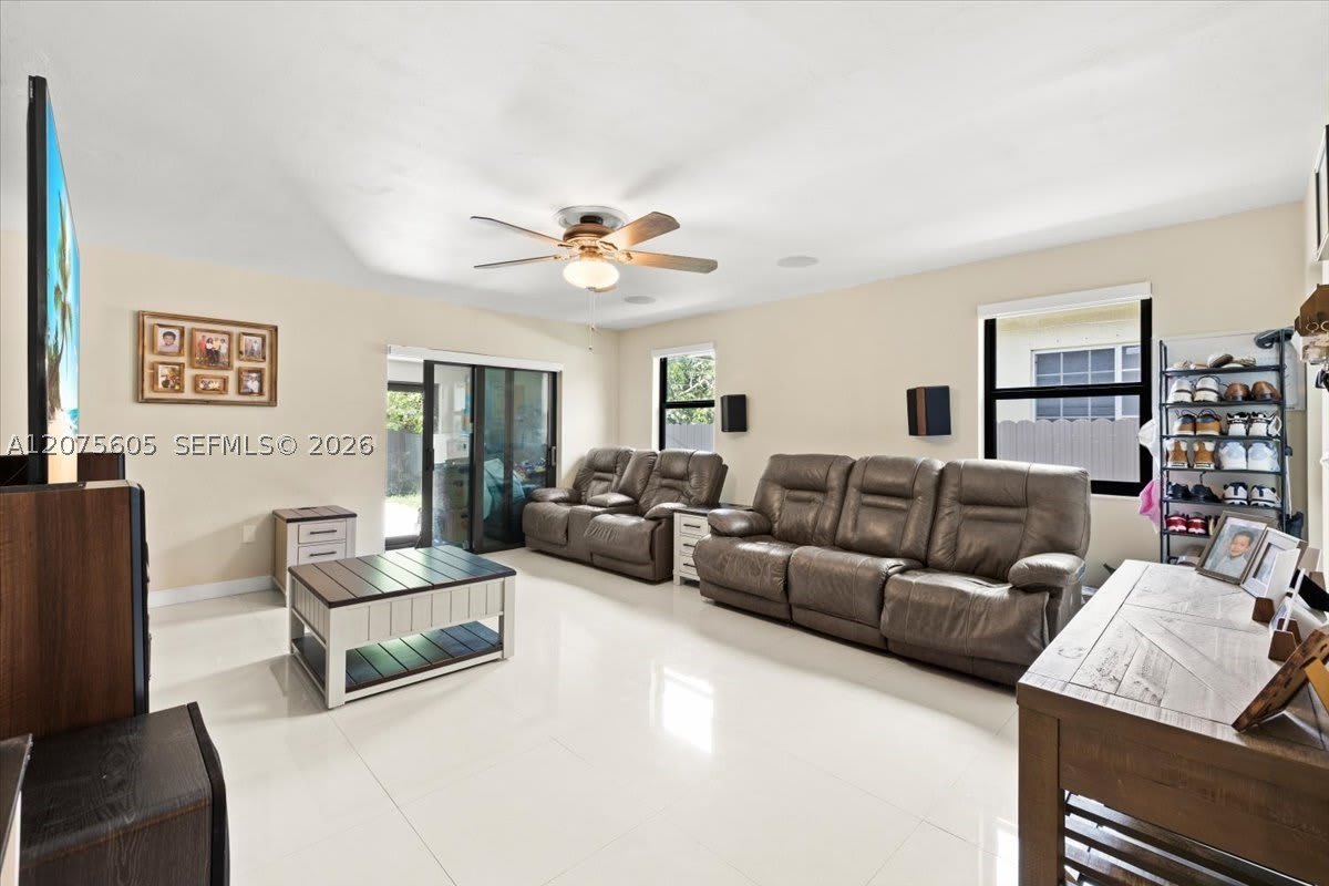 40 NW 119th St – photo 4