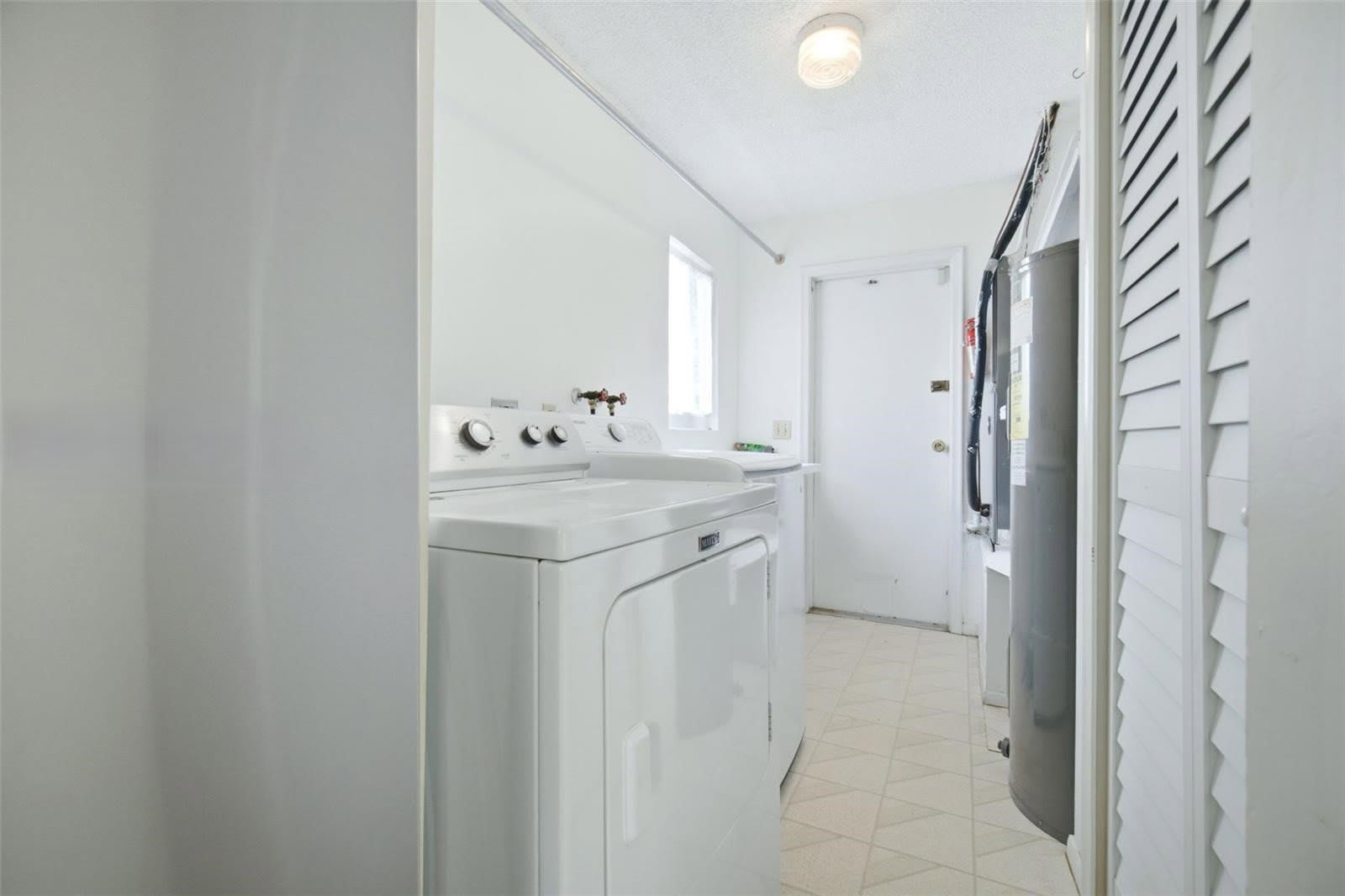 920 Northwest 92nd Avenue – photo 5