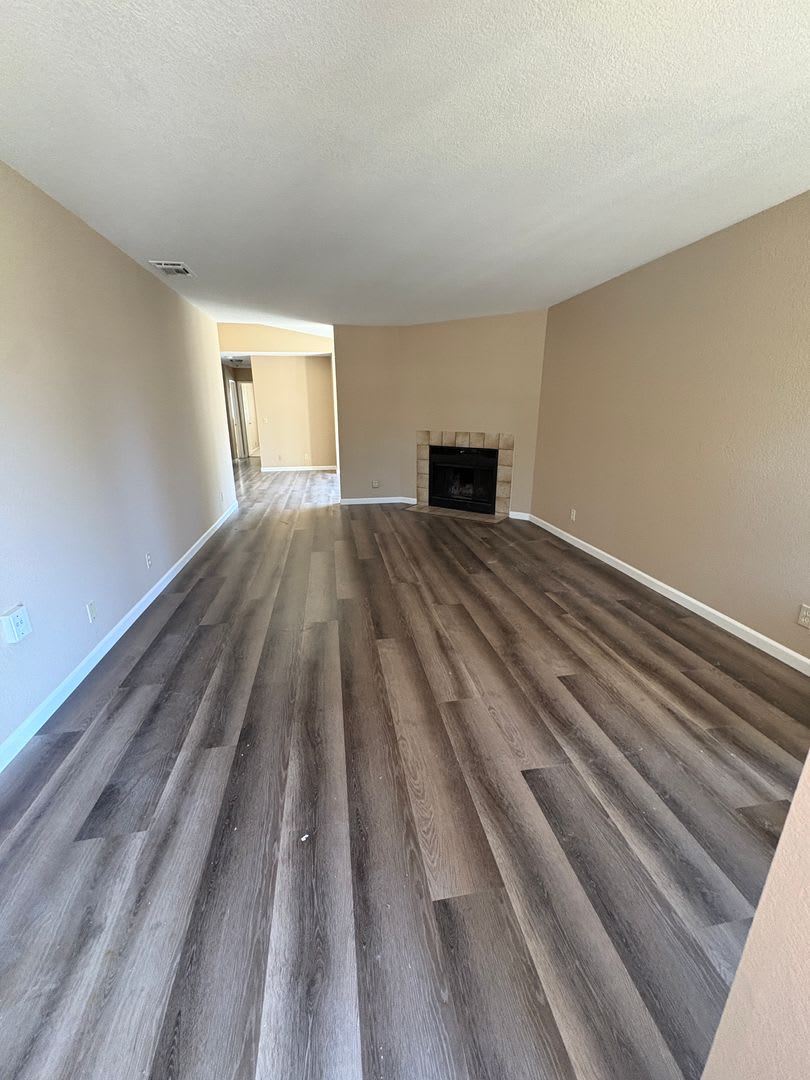 5056 Connecticut Dr Sacramento 95841 – photo 2