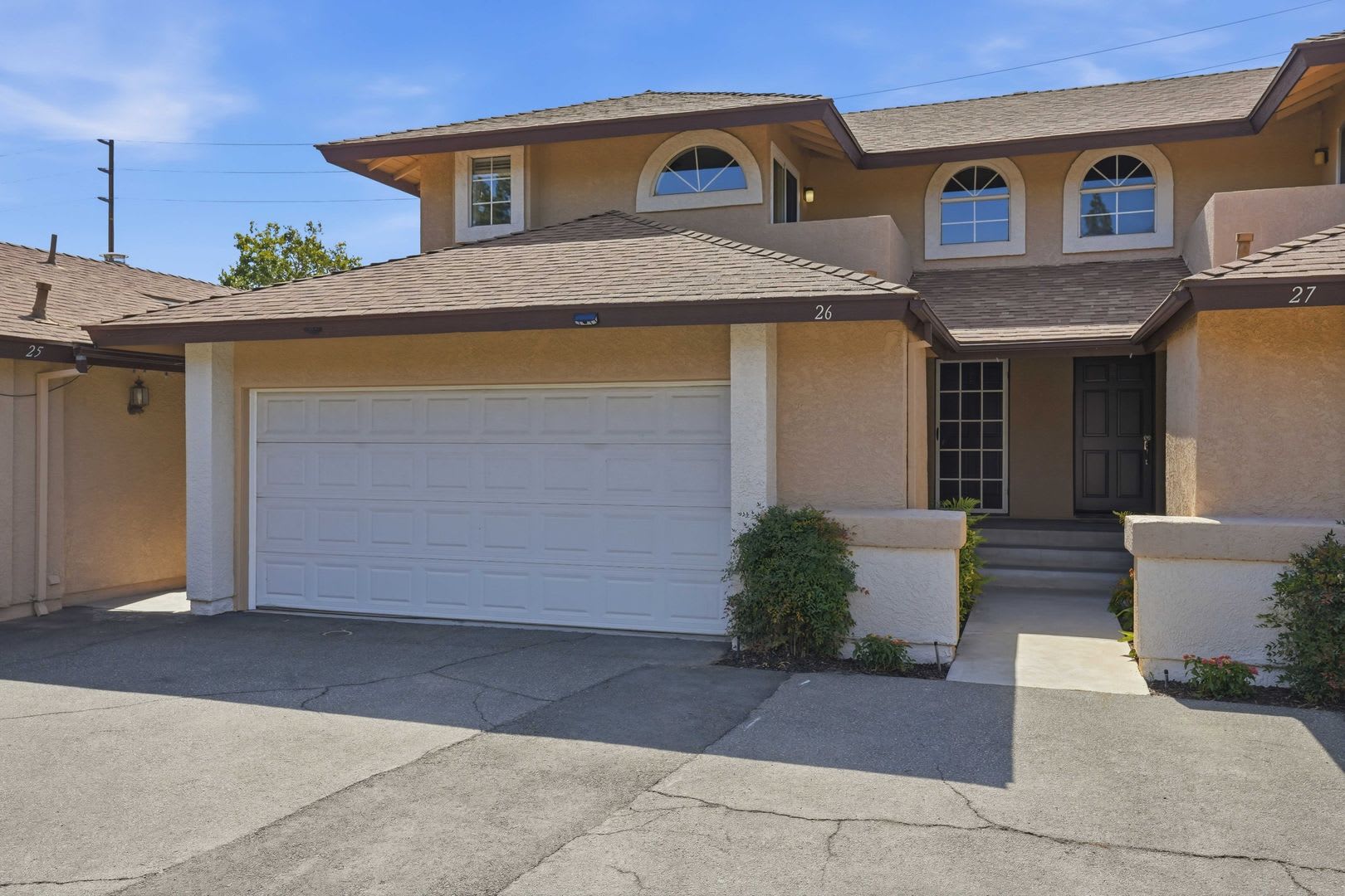 Fully Remodeled TOP to BOTTOM! Must See! – photo 1