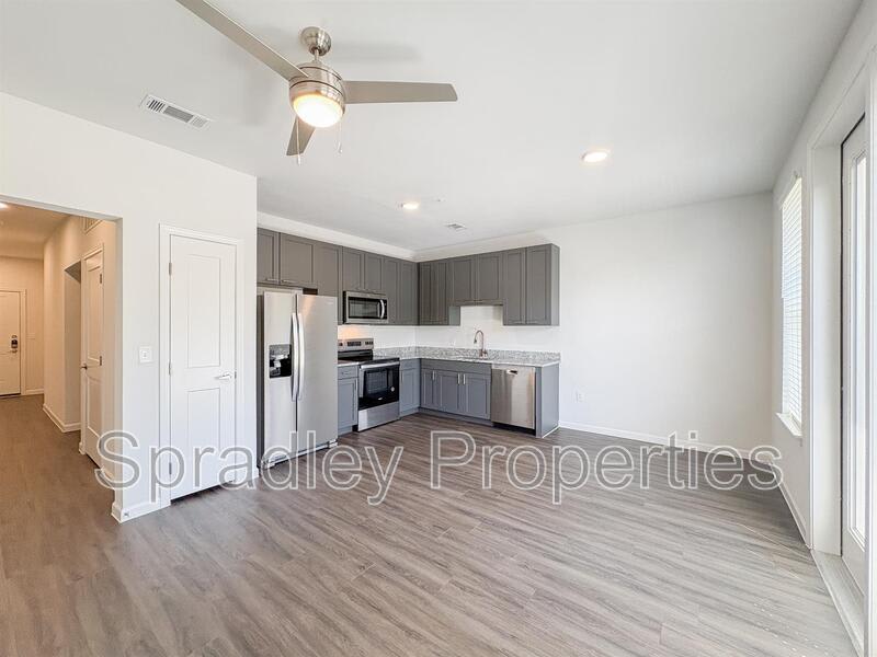 710 Shine St, Apt 1302 – photo 4