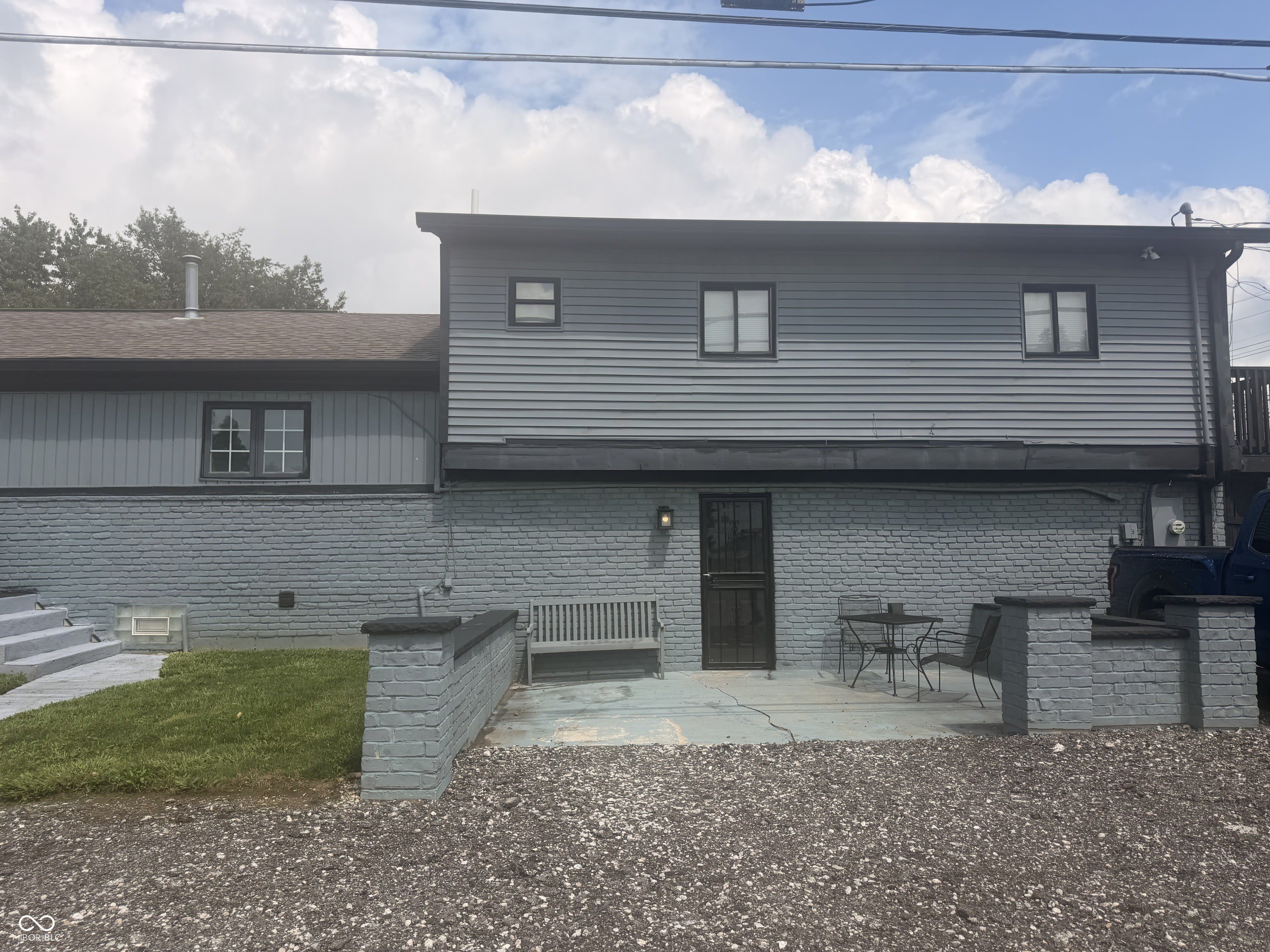 124 Bellefontaine Street – photo 2