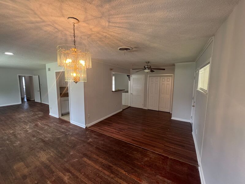 1814 Marjorie St – photo 3