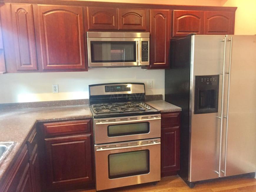 10 Whipple St. – photo 2