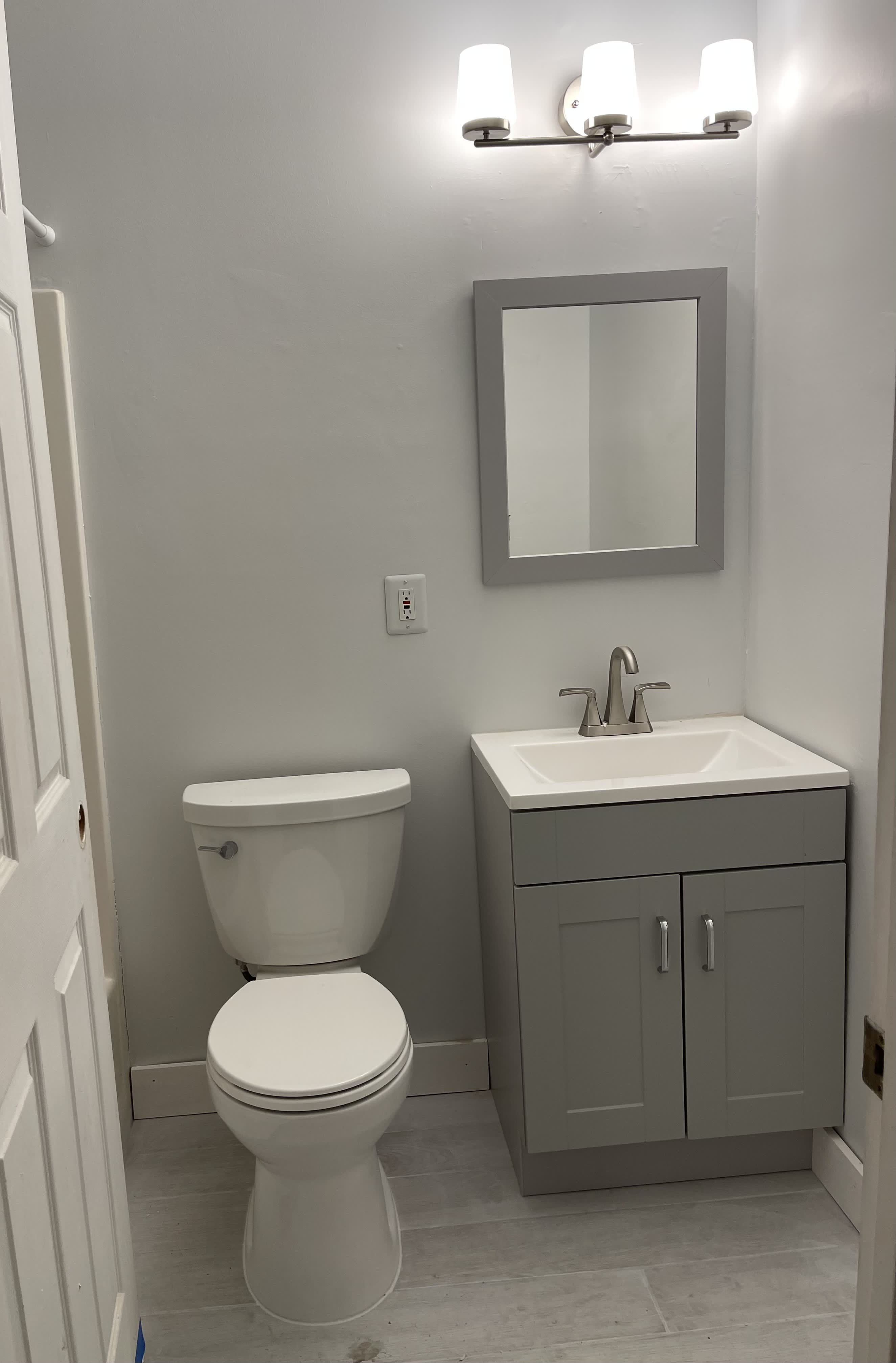 2402 Flagler Ave – photo 3