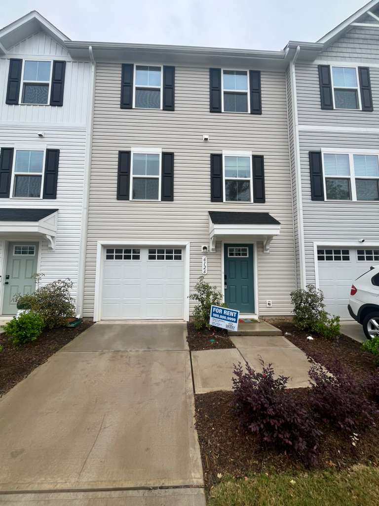 6126 Carrick Bend Court – photo 1