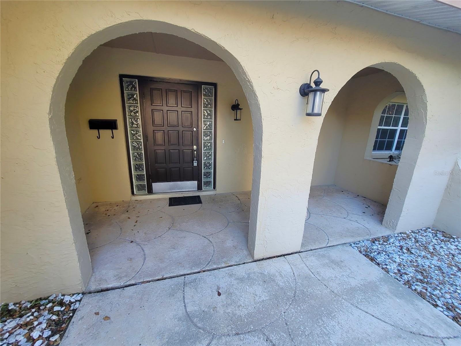622 GREEN MEADOW Avenue – photo 2