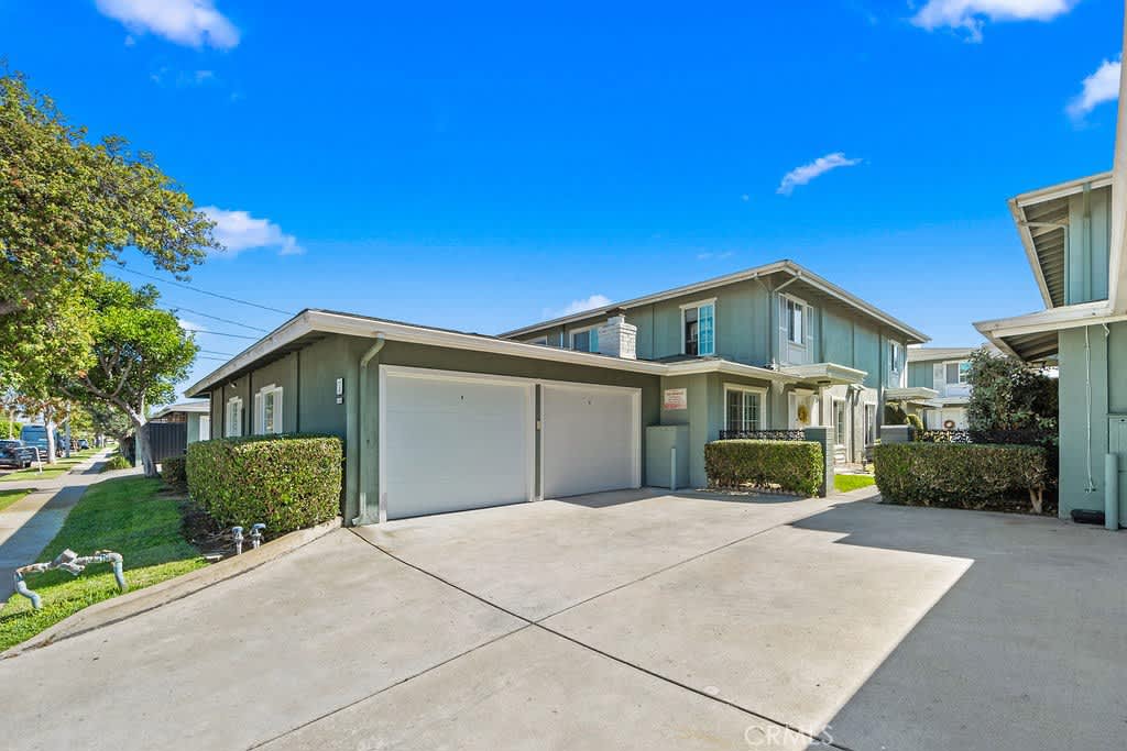 1845 Anaheim Avenue – photo 2