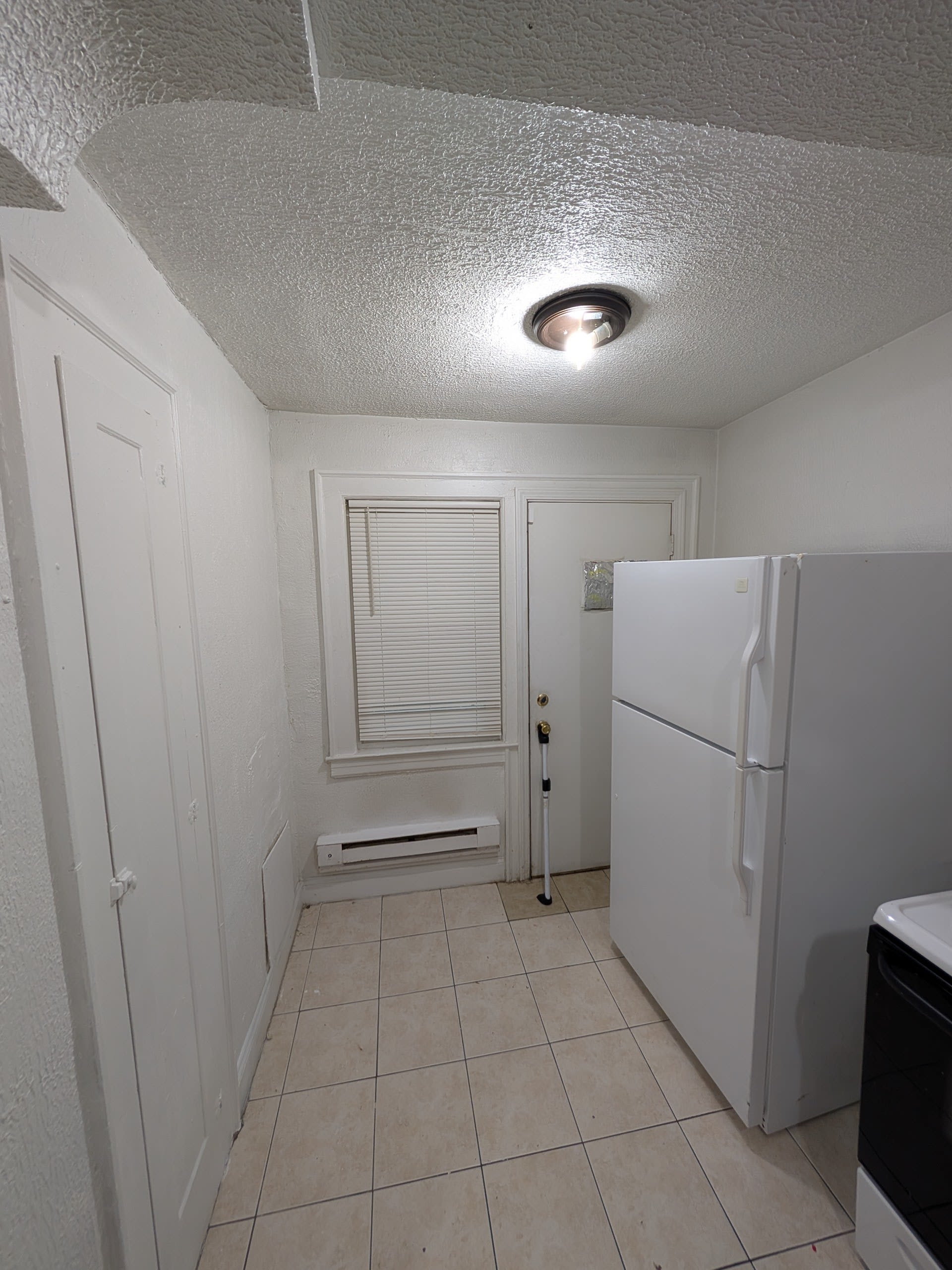 1882 Marloes Ave – photo 5
