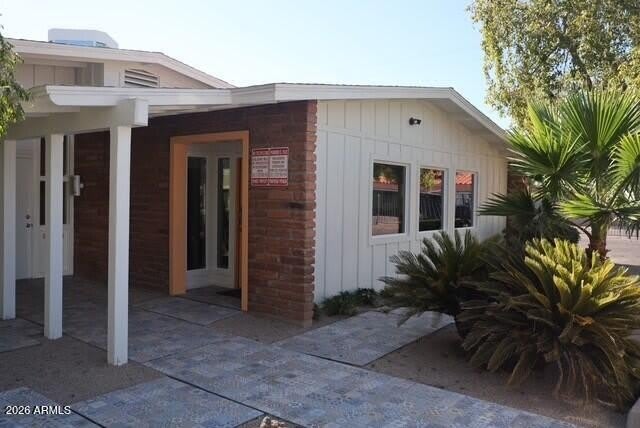 214 E MONTEREY Way – photo 1