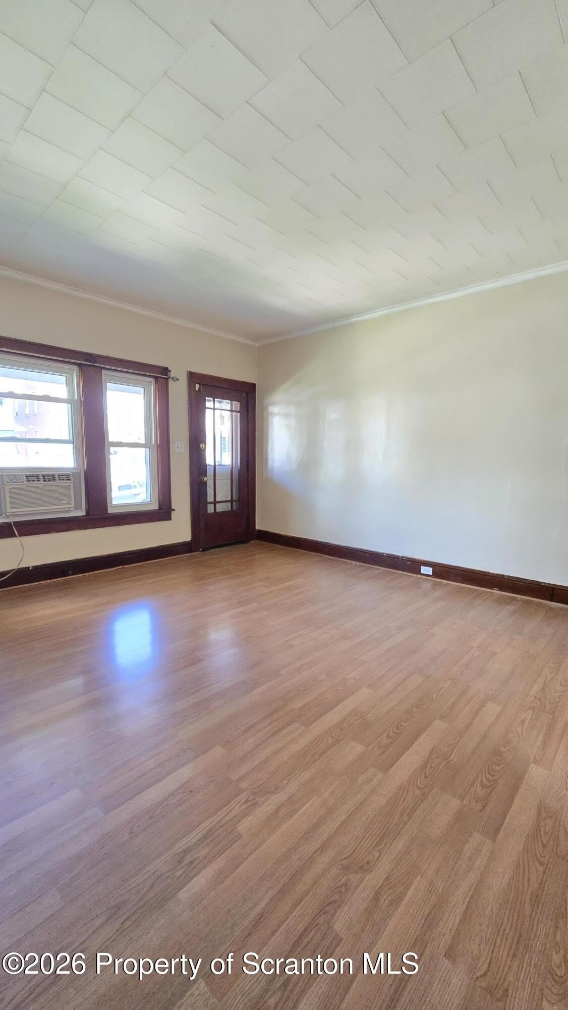542 Deacon Street – photo 2