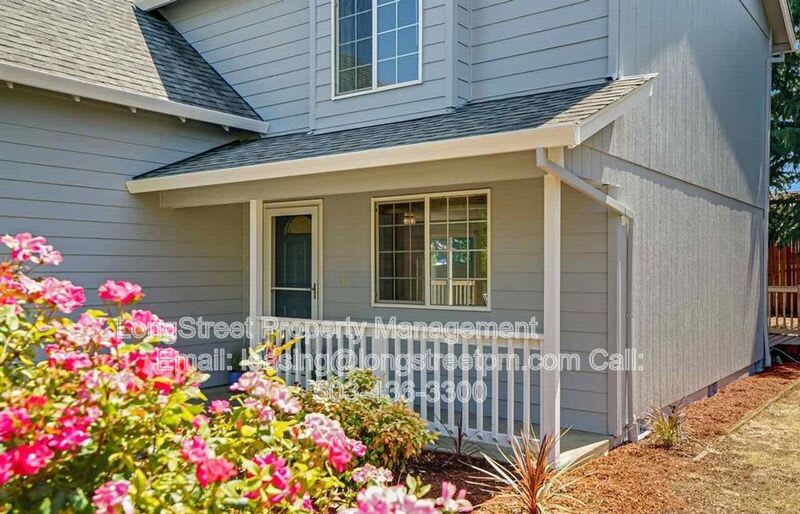 332 NE Carmen Pl – photo 5