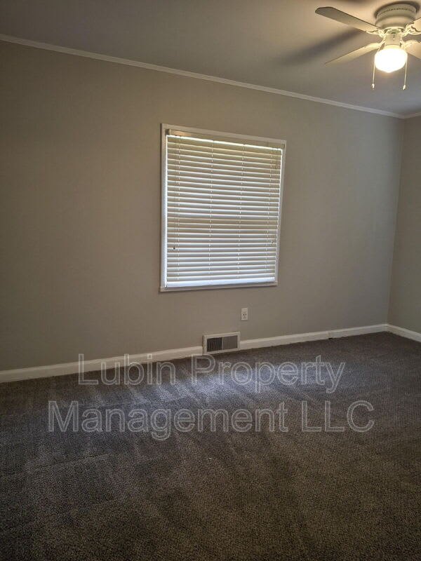 5418 Brantford Ave – photo 4