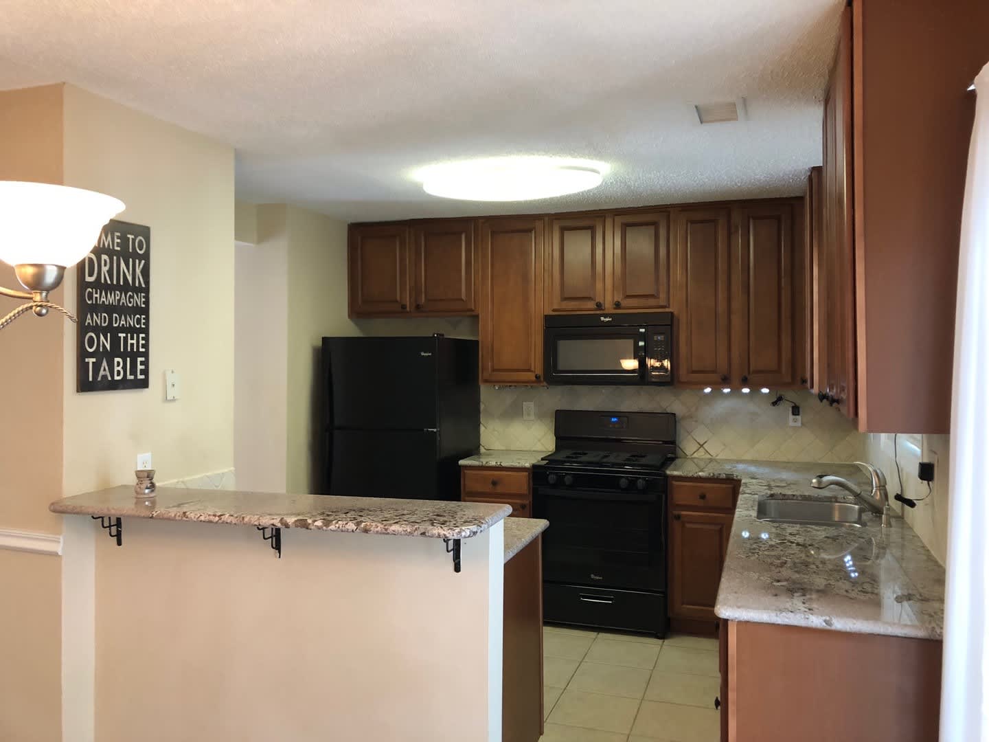 TownHome Near Downtown Kennesaw – photo 2