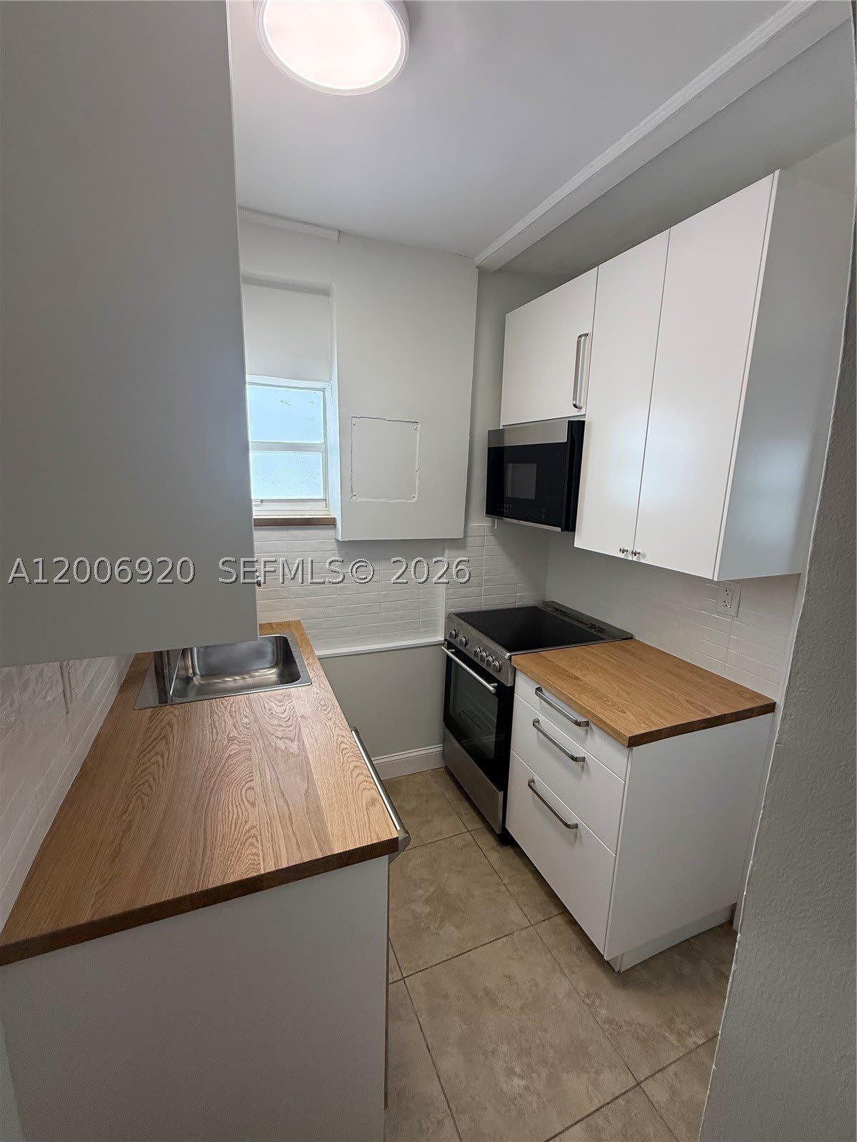 2816 Pine Tree Dr – photo 3