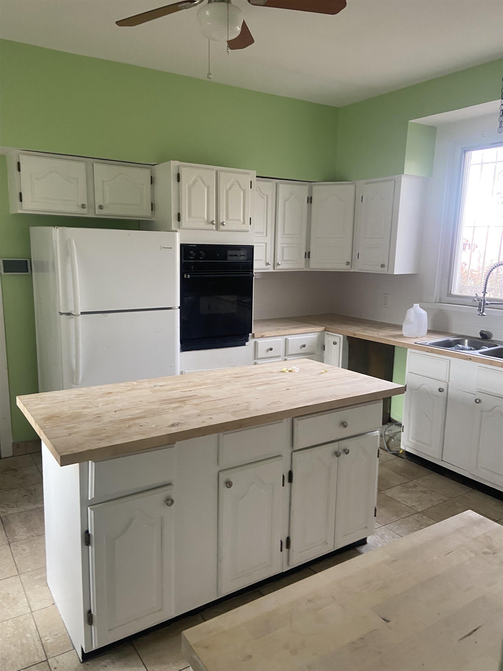 725 ELIZABETH AVE – photo 3