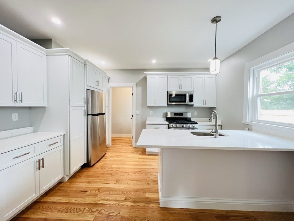 21-23 Caledonia Ave – photo 3