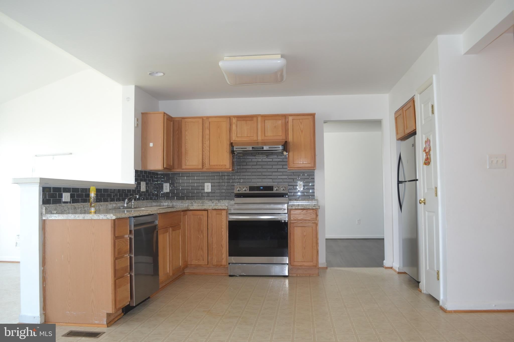 5413 SILVER MAPLE Lane – photo 5