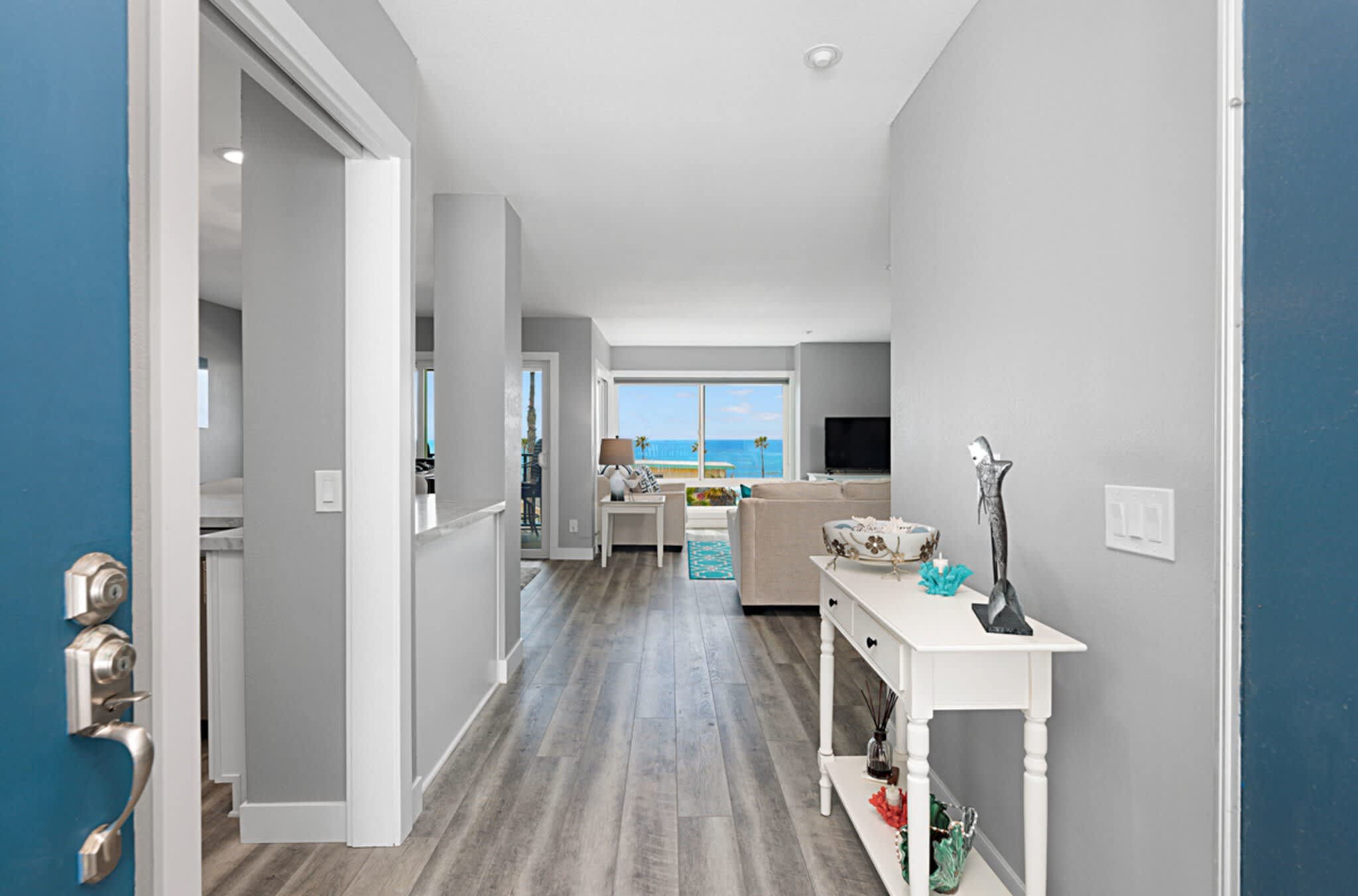 910 N Pacific St – photo 2