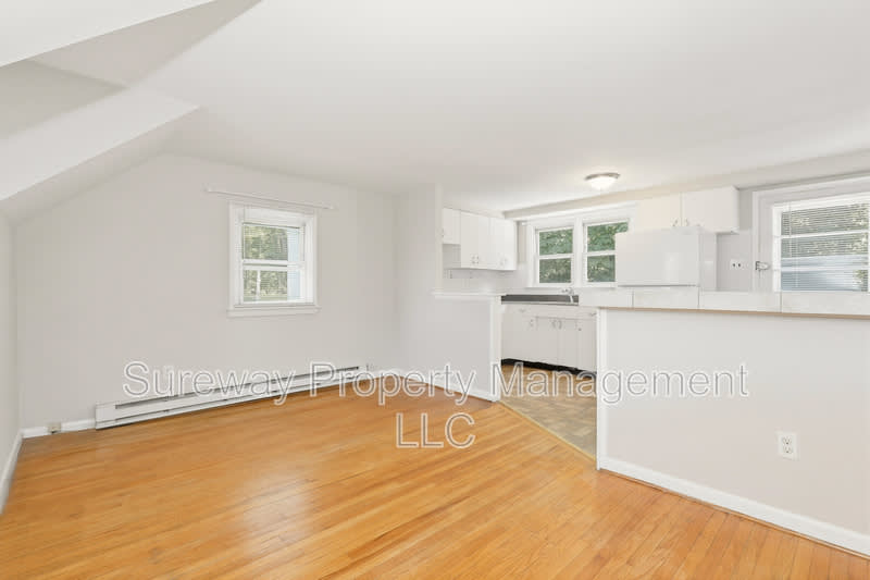 2008 Maple Ave – photo 4