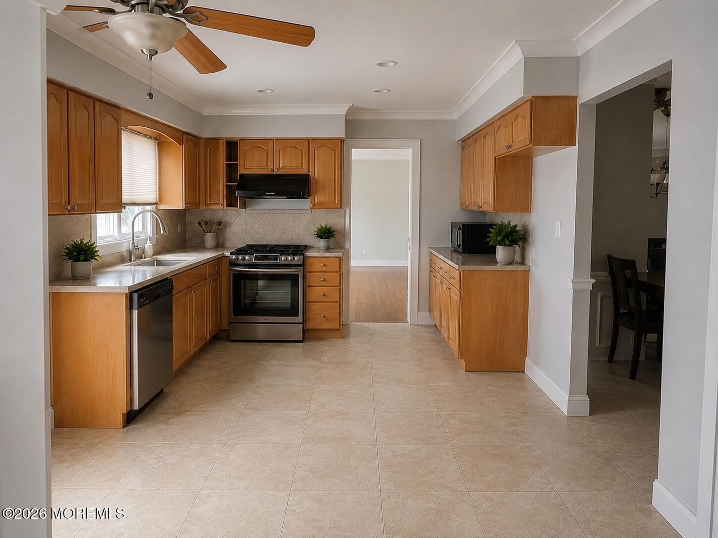 5 Sandburg Drive – photo 4
