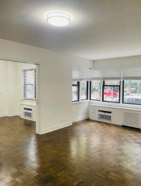 30 Beekman Place – photo 1