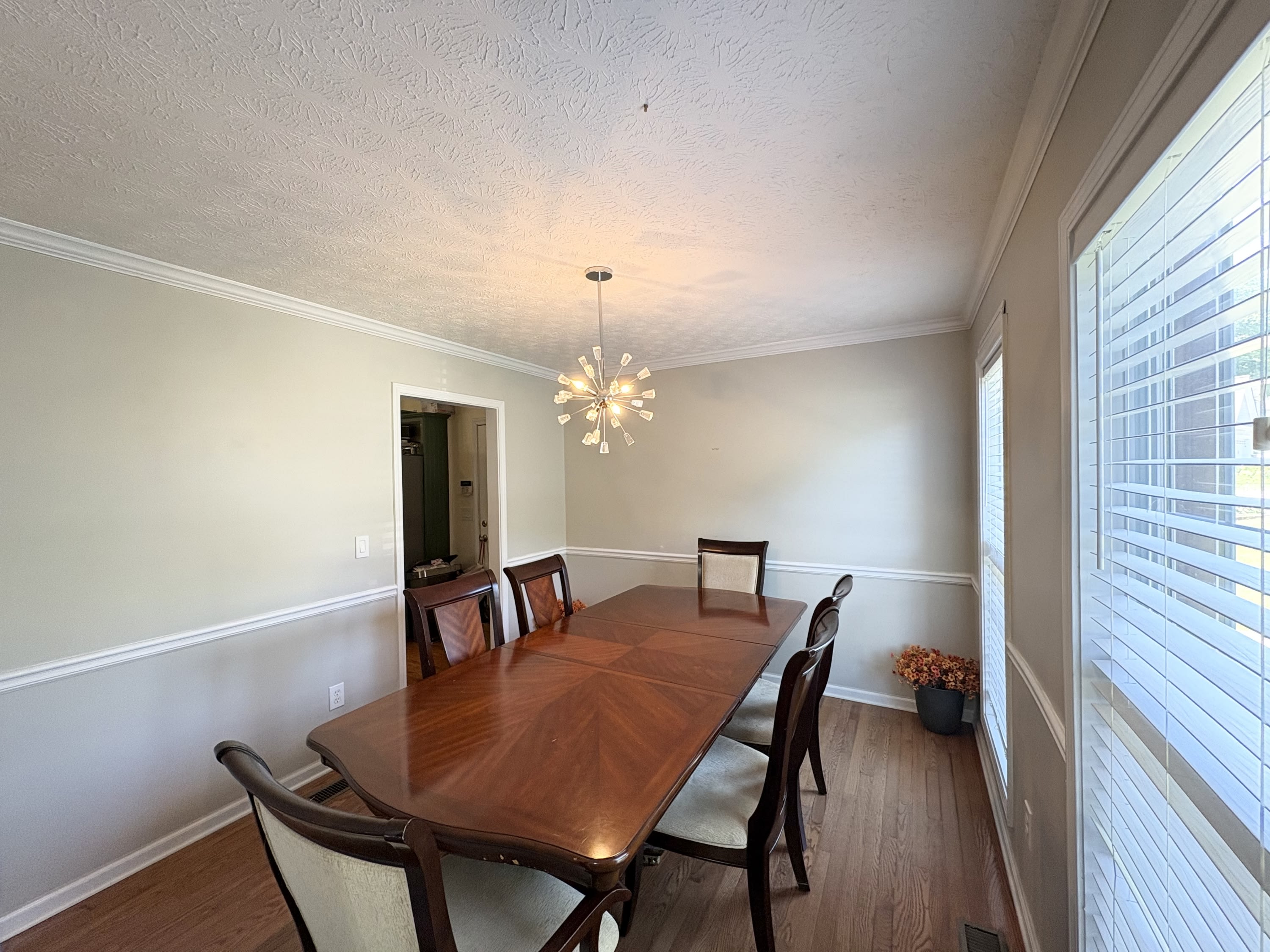 3051 Lexington Avenue – photo 5