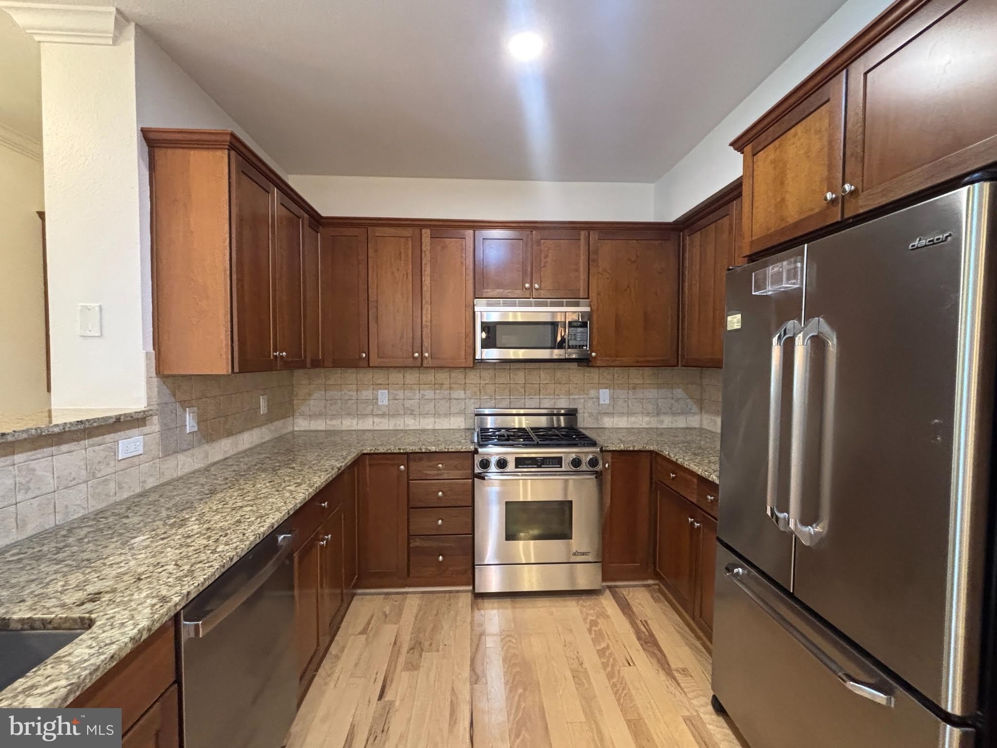 11800 OLD GEORGETOWN Road – photo 4