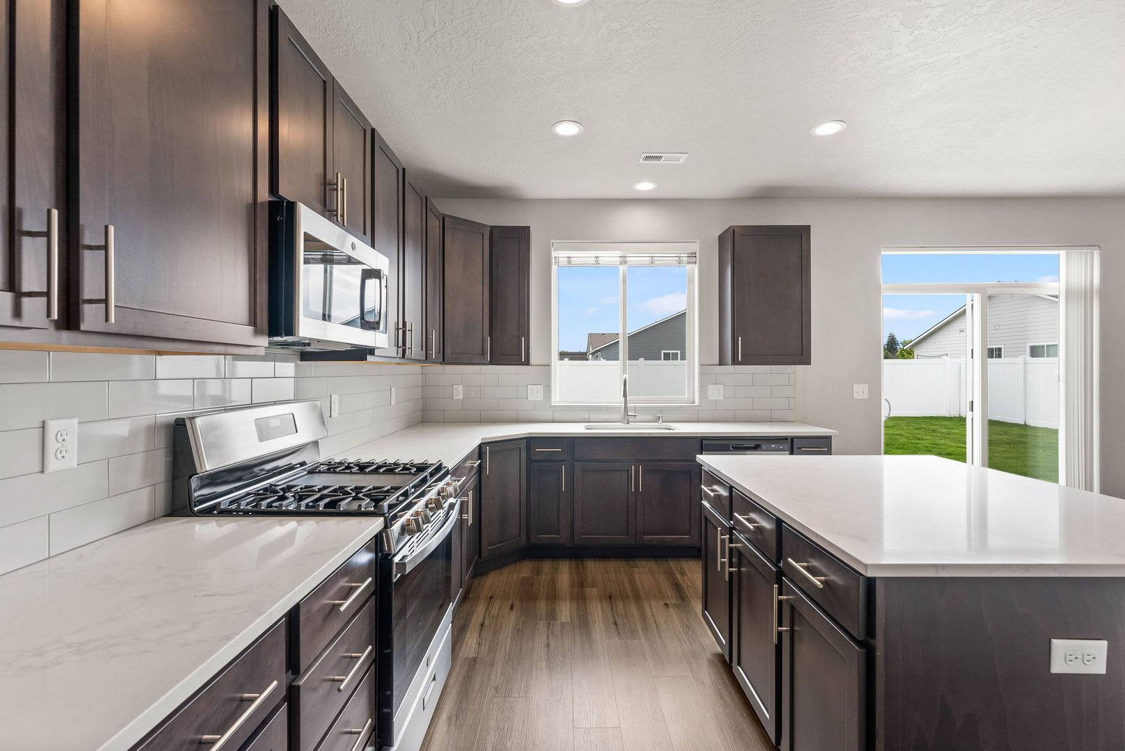 Newly Built 4 Bed, 2.5 Bath Rental in Spokane Valley! – photo 3