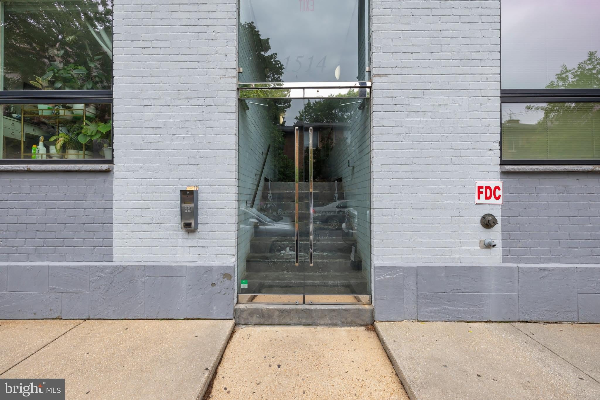 1514 NEWTON Street NW – photo 2