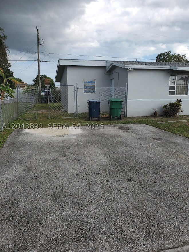 14721 SW 104th Ave – photo 4