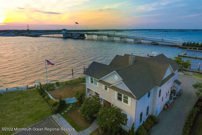 306 Old Bridge Street – photo 5