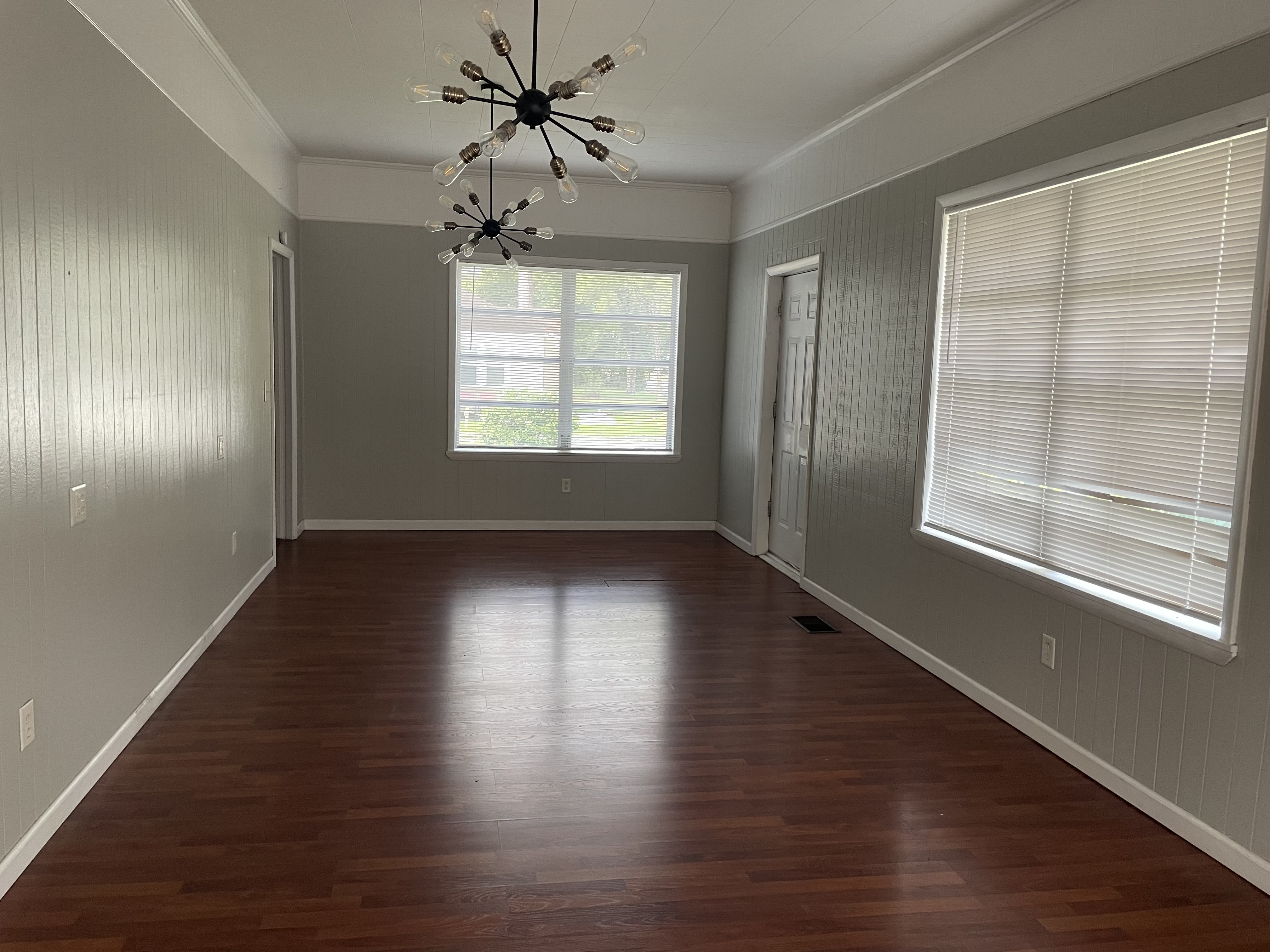 213 N Church St – photo 1
