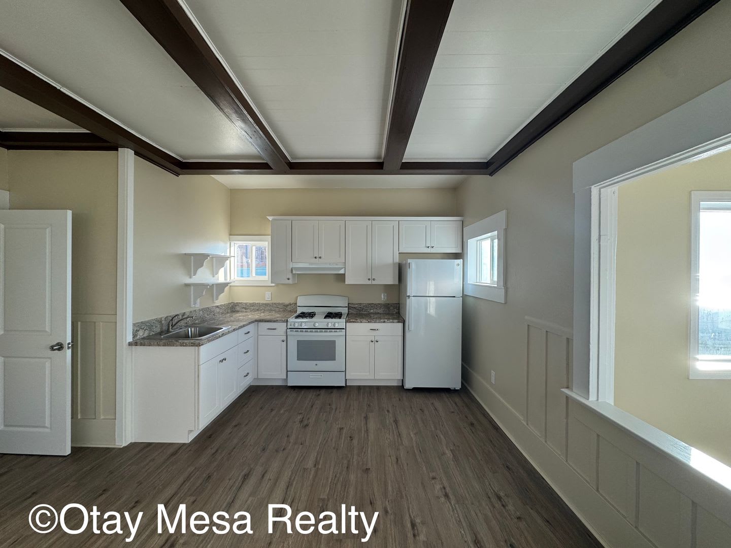 997 Ocean Ln – photo 4