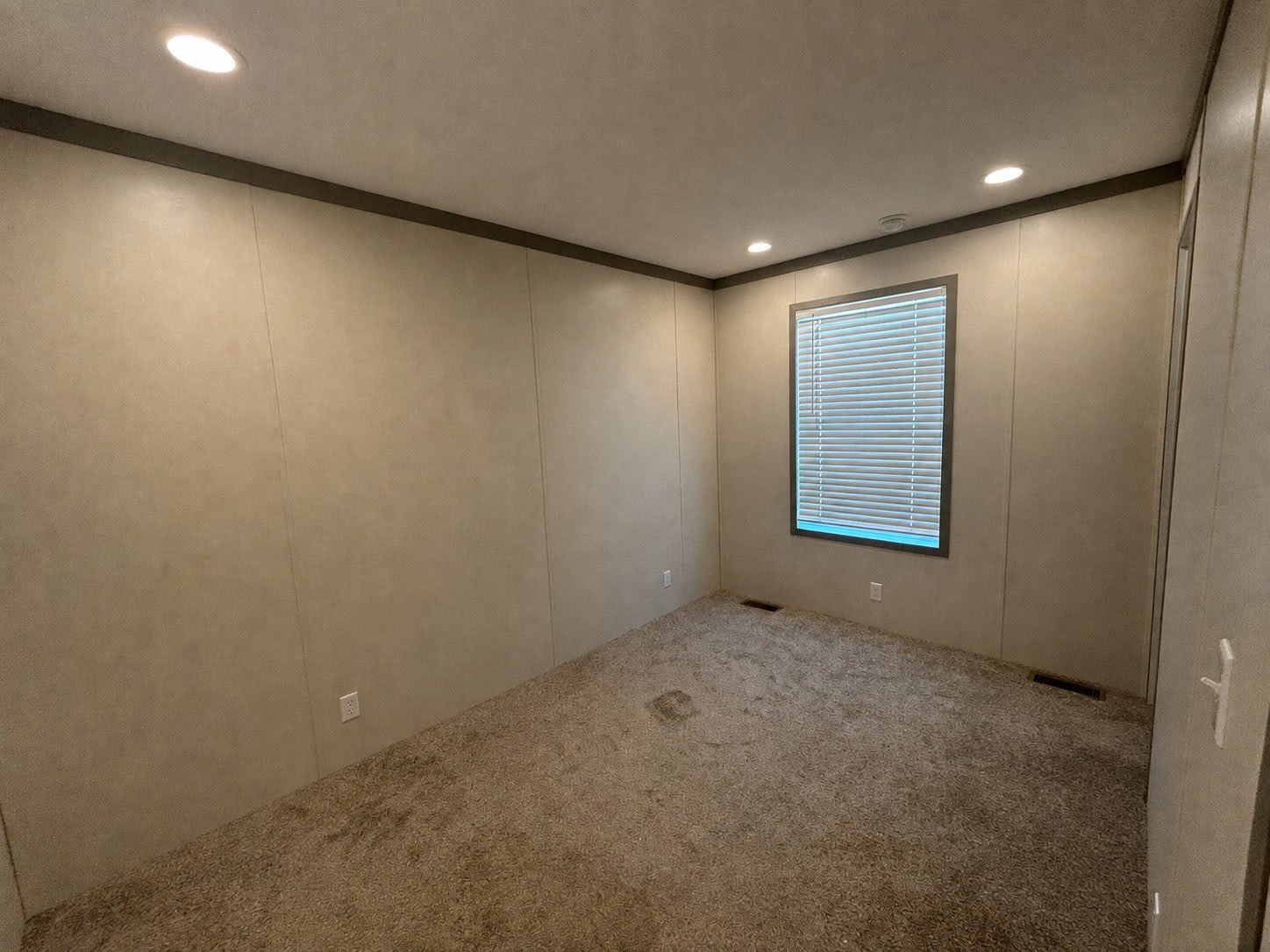 305 Wyoming – photo 4
