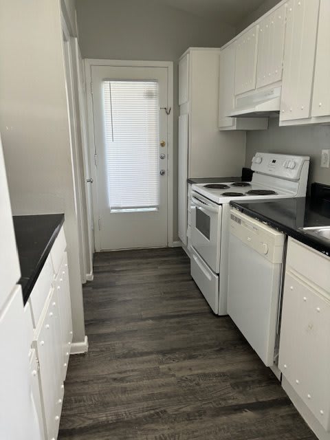 10329 Compton Rd – photo 1