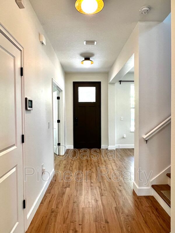 1738 W Spruce St – photo 5