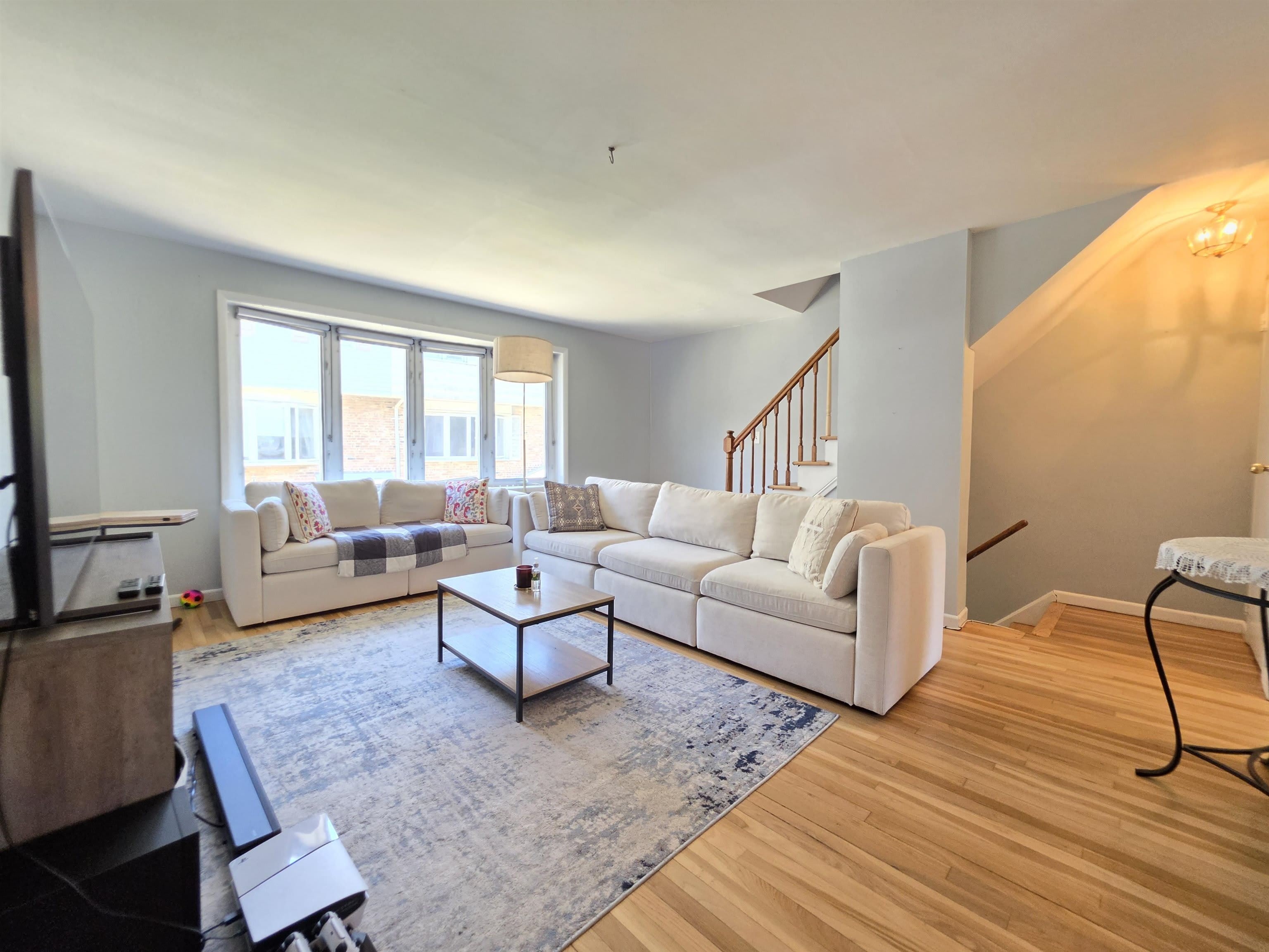 9 ELNA CT – photo 5
