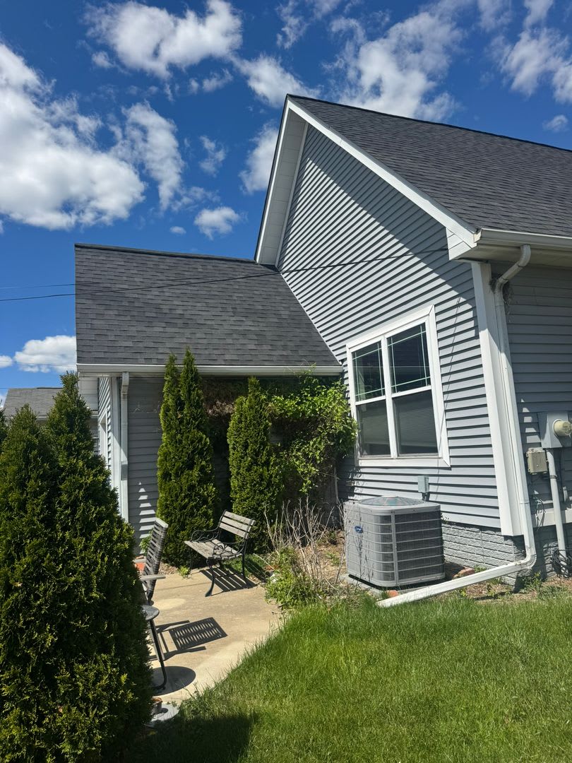 Corktown 3 Bedroom Home Near the Detroit River! – photo 5