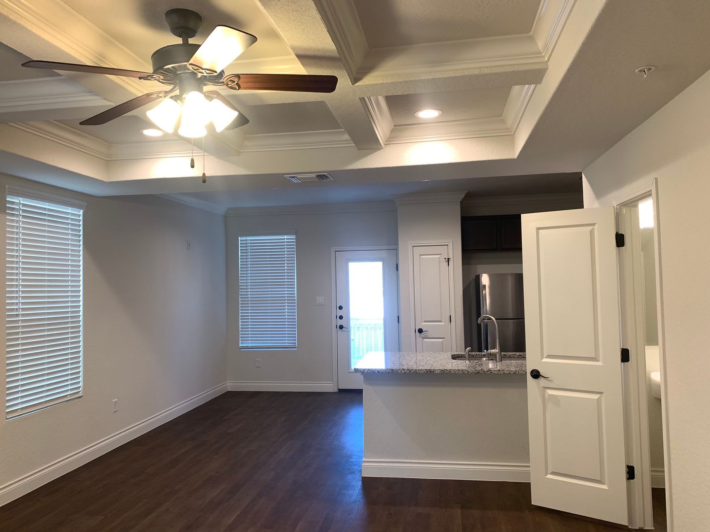 1 Month Free Rent 3 2 5 1 5 Includes Fridge Washer Dryer Oversized 1 Car Garage Fenced In Yard Nbisd – photo 5