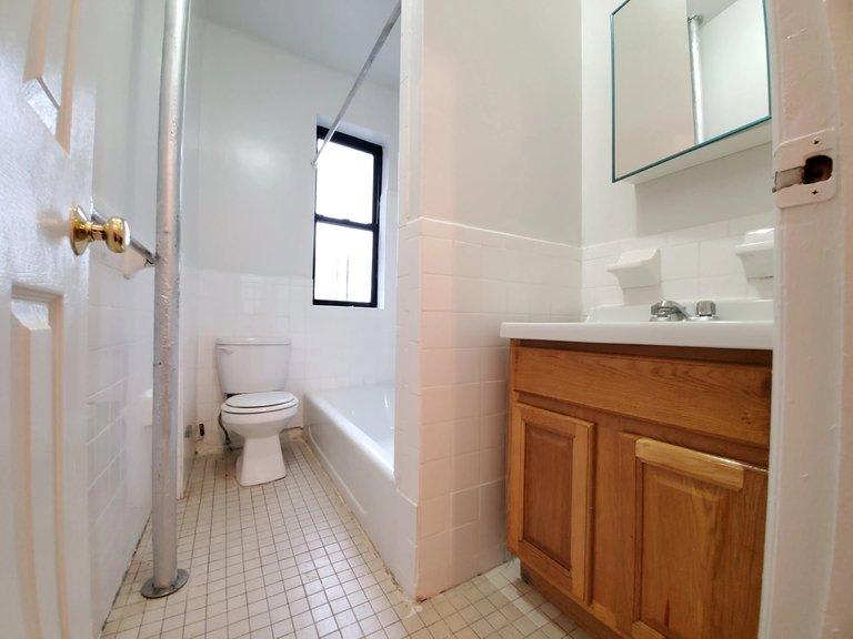 608 West 190Th Street – photo 4