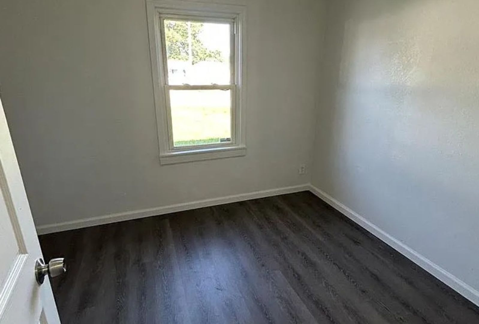 For Lease – photo 4