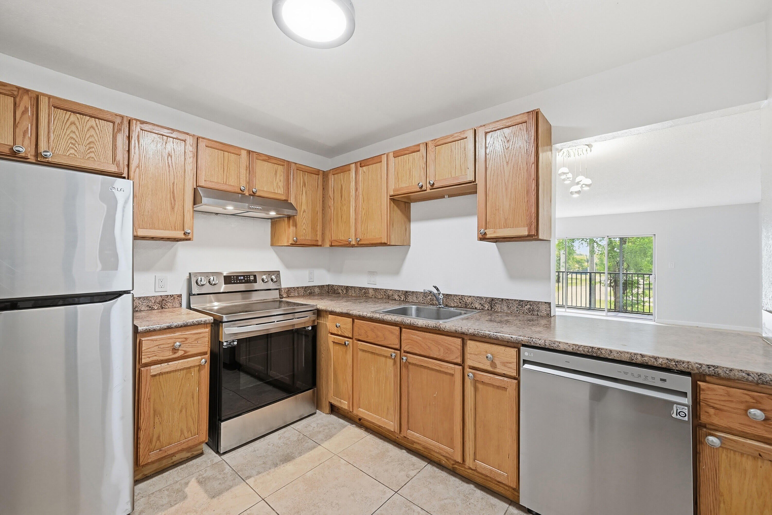 7541 NW 16th Street – photo 2