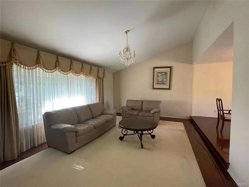 1420 Kensington Drive – photo 5