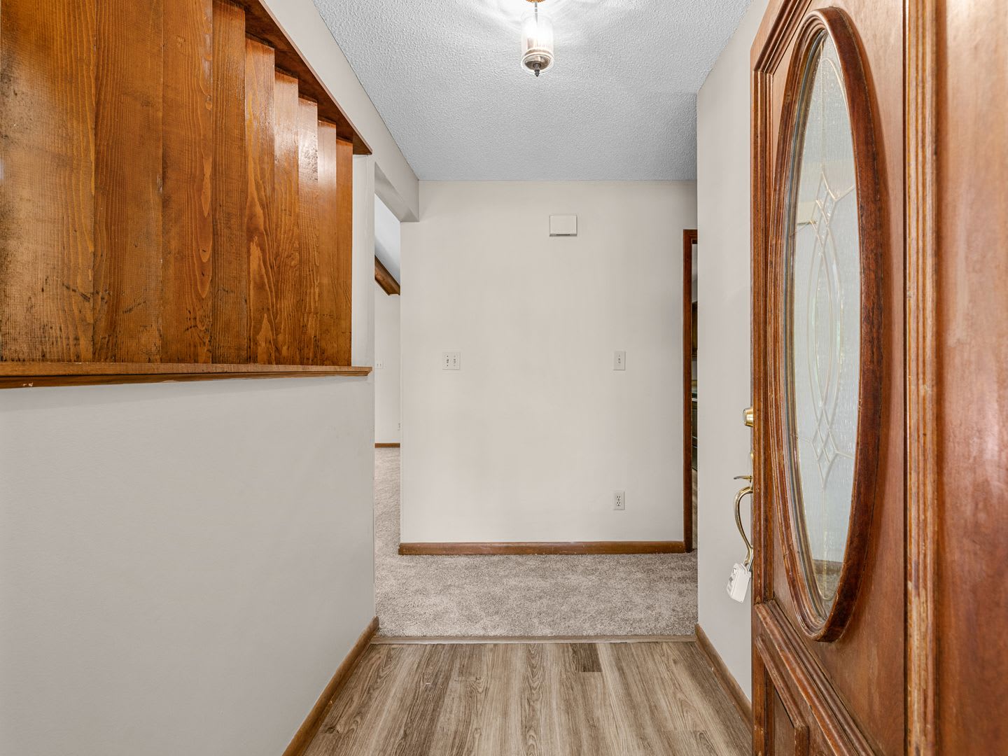 Home in Cul-De-Sac – photo 5