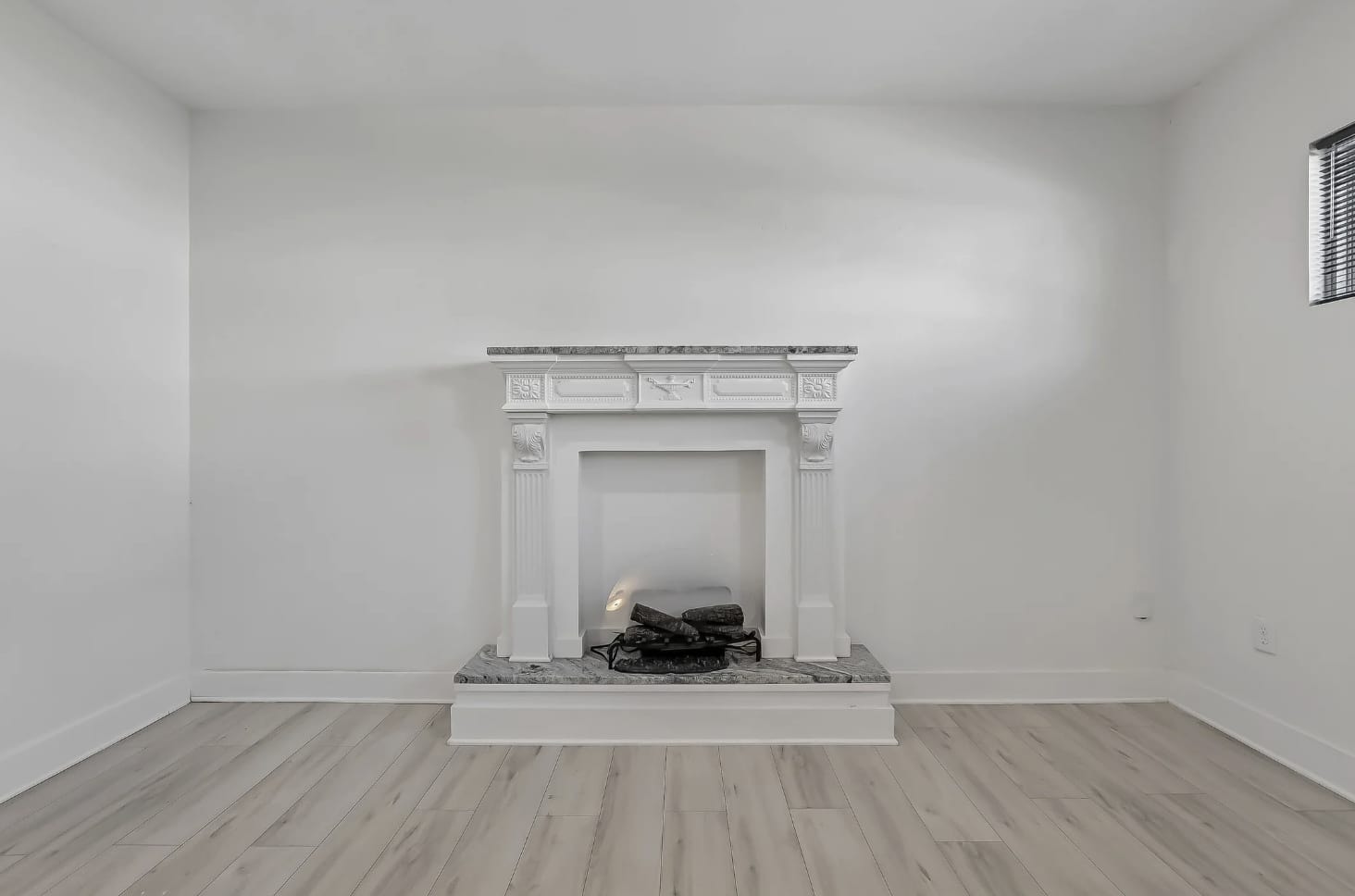 404 Sanders St – photo 3