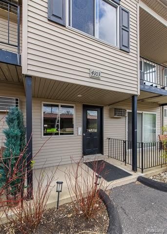 4103 Benjamin Avenue – photo 2